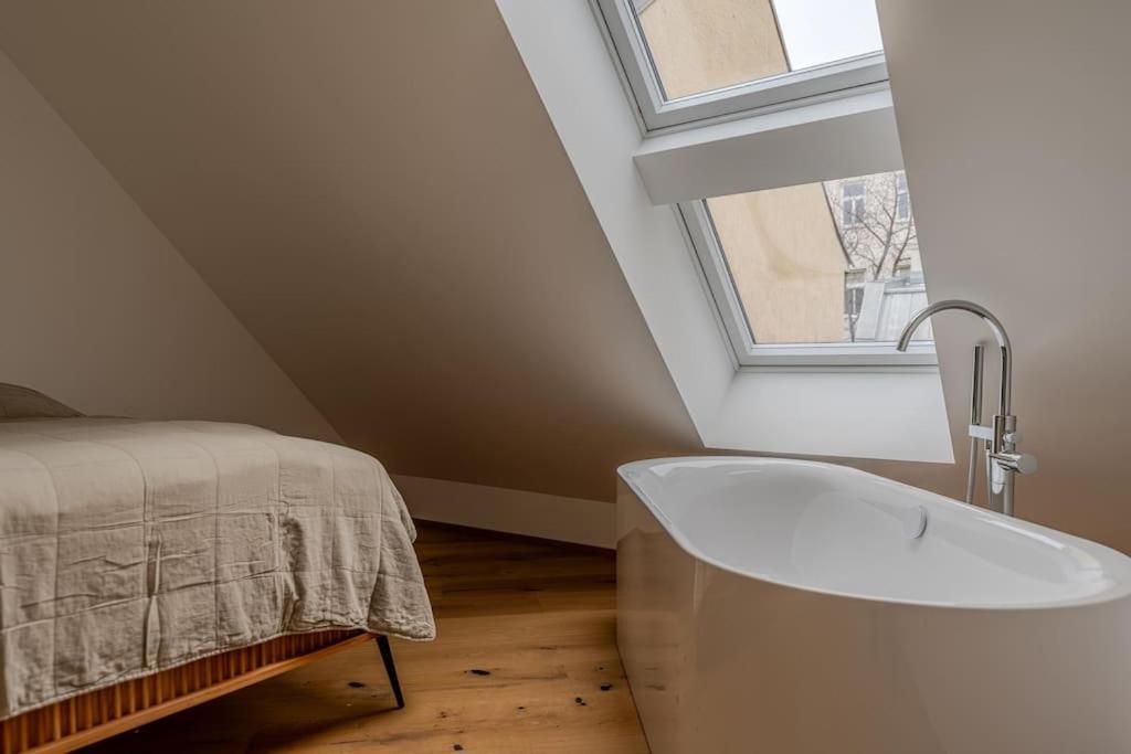 Neustift Deluxe Lägenhet Wien Exteriör bild