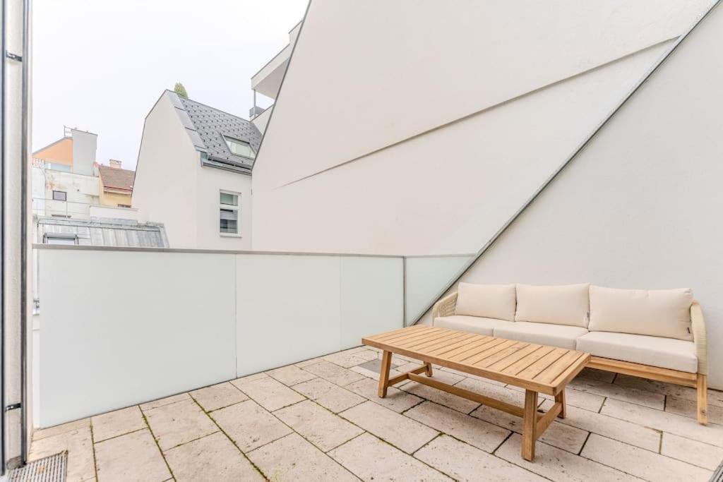 Neustift Deluxe Lägenhet Wien Exteriör bild
