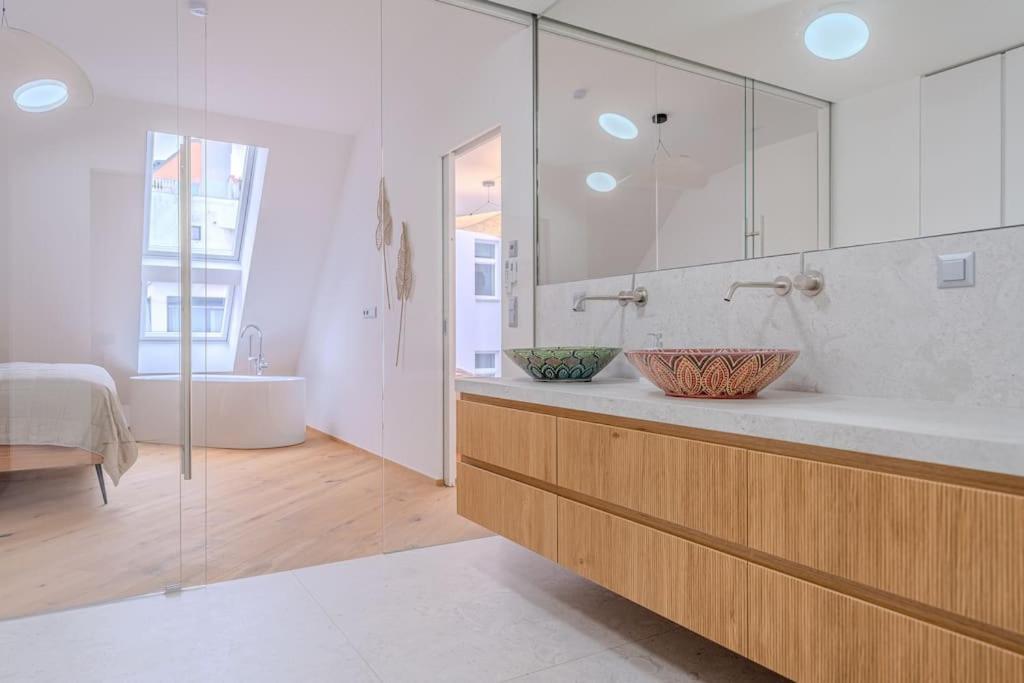 Neustift Deluxe Lägenhet Wien Exteriör bild