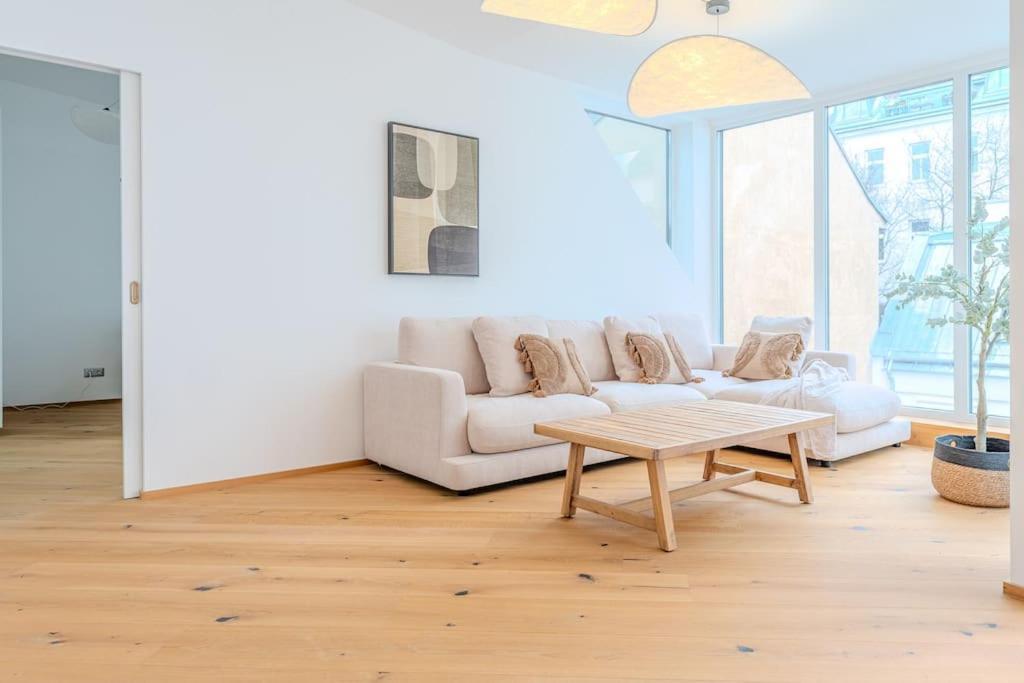 Neustift Deluxe Lägenhet Wien Exteriör bild