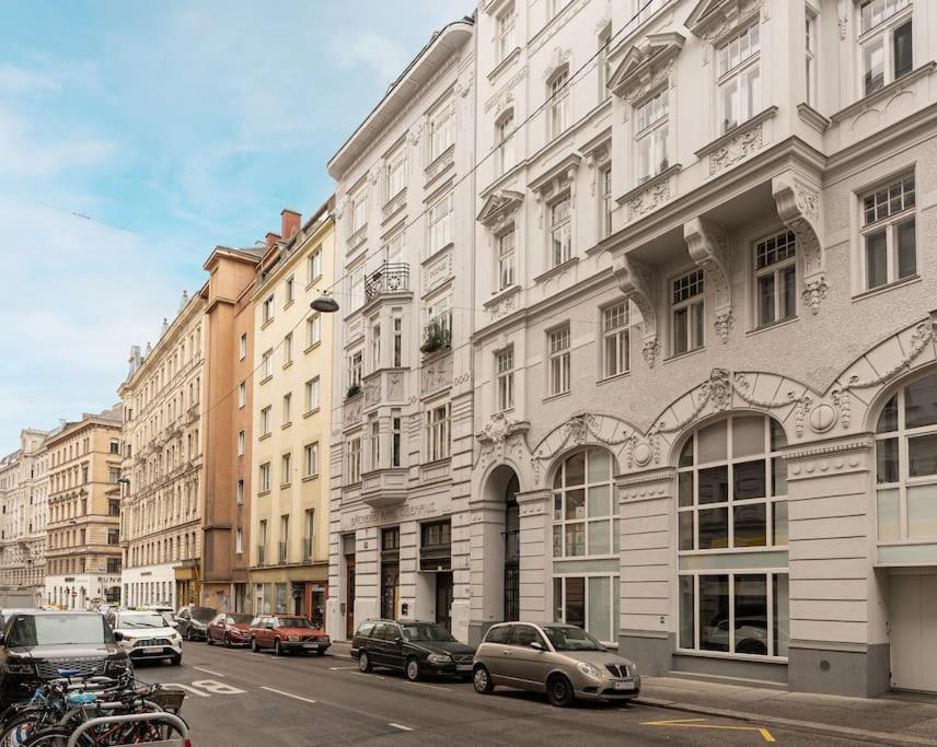 Neustift Deluxe Lägenhet Wien Exteriör bild