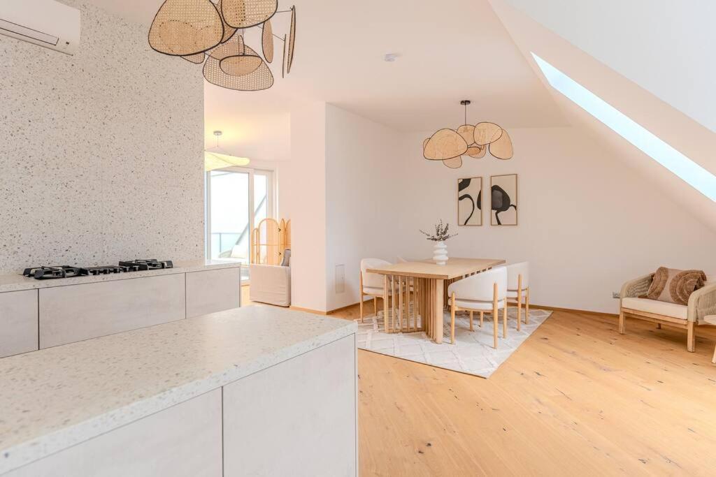 Neustift Deluxe Lägenhet Wien Exteriör bild